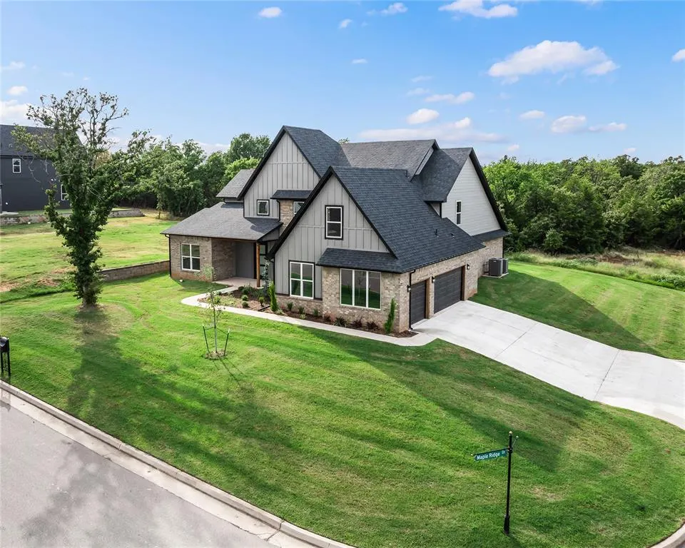 Photo 6 — 4601 Maple Ridge Drive, Edmond, OK 73034