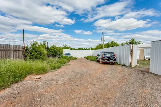 Photo 4 — 19520 Crestview Road, Purcell, OK 73080