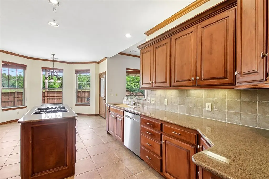 Photo 12 — 1833 Redland Drive, Edmond, OK 73003