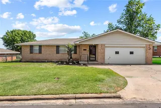 Sold home at 912 E Kee Street