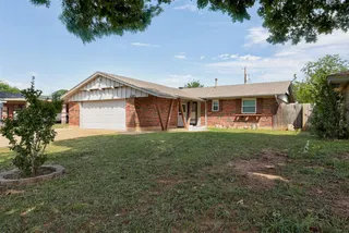 Sold home at 2537 SW 66th Street