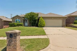 Sold home at 117 Sandstone Drive