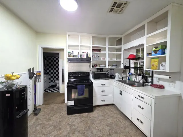 Photo 6 — Address unavailable, Perry, OK 73077