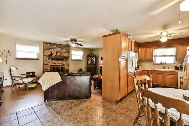 Photo 4 — 5716 NW 65th Street, Warr Acres, OK 73132