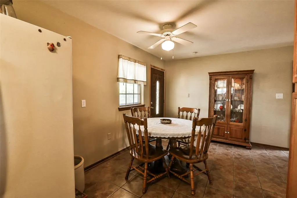 Photo 11 — 5716 NW 65th Street, Warr Acres, OK 73132