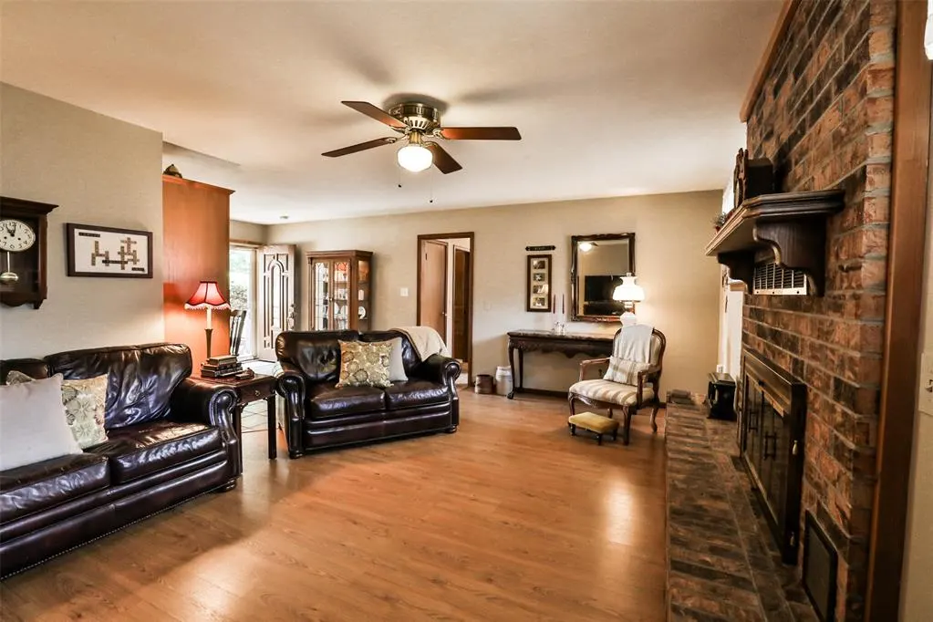 Photo 14 — 5716 NW 65th Street, Warr Acres, OK 73132