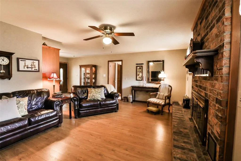 Photo 15 — 5716 NW 65th Street, Warr Acres, OK 73132