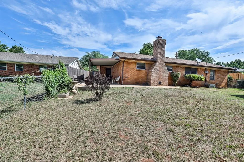 Photo 44 — 5716 NW 65th Street, Warr Acres, OK 73132