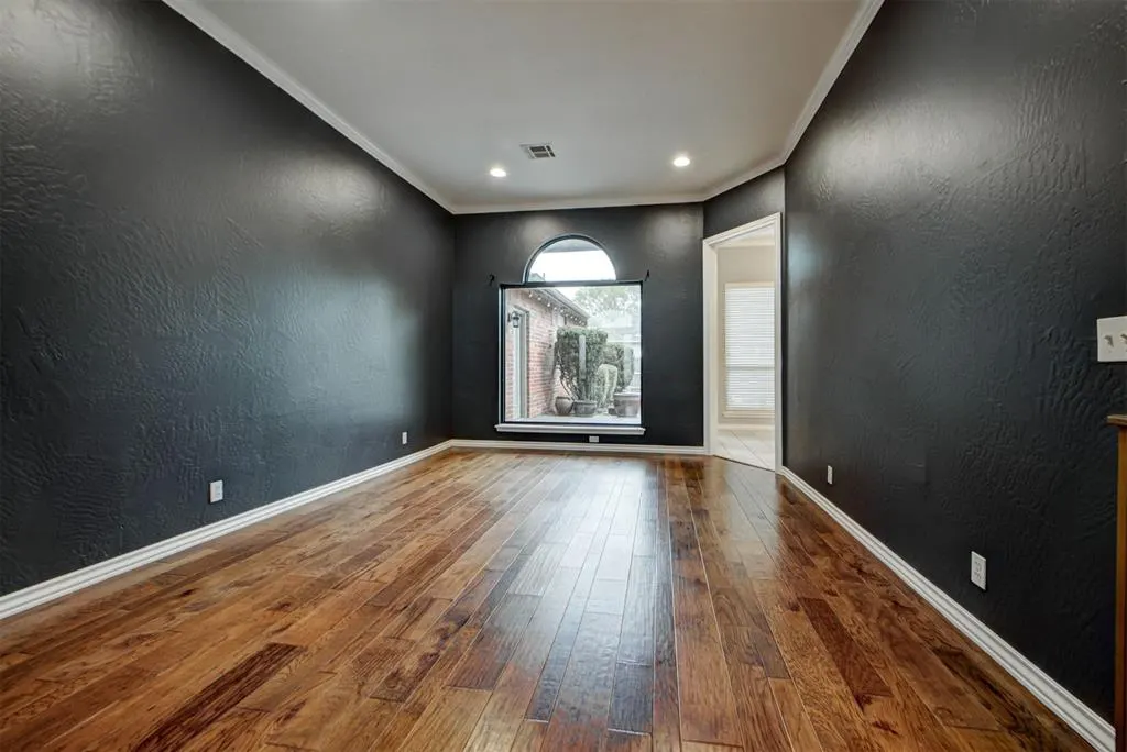 Photo 9 — 3805 Annalane Drive, Norman, OK 73072