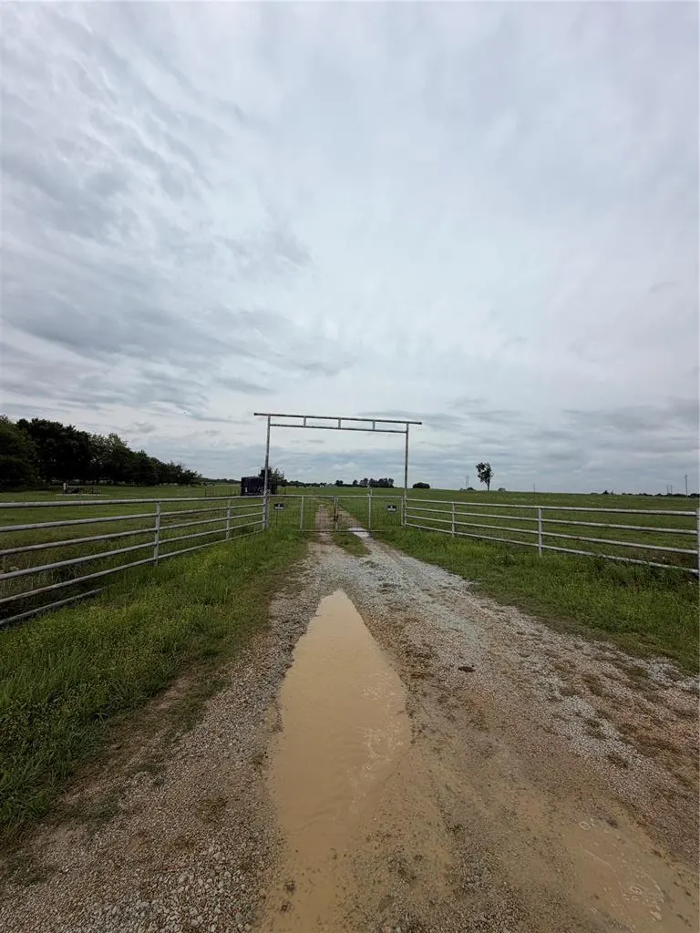 Photo 9 — S E 134 Road, Holdenville, OK 74848