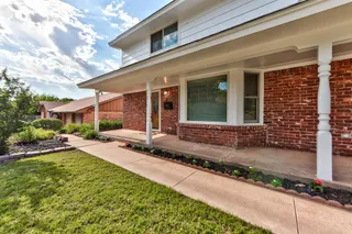Sold home at 4600 NW 30th Street