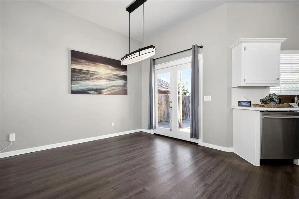Photo 9 — 321 W 7th Street, Edmond, OK 73003