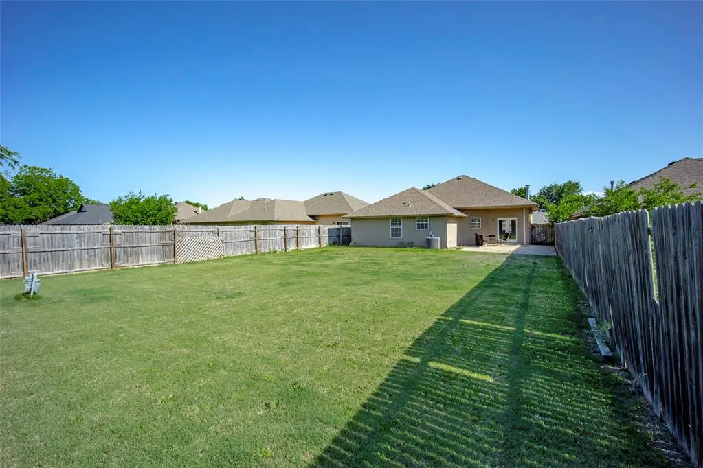 Photo 20 — 321 W 7th Street, Edmond, OK 73003