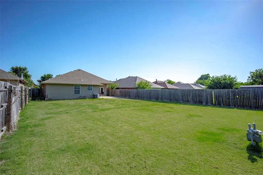 Photo 22 — 321 W 7th Street, Edmond, OK 73003