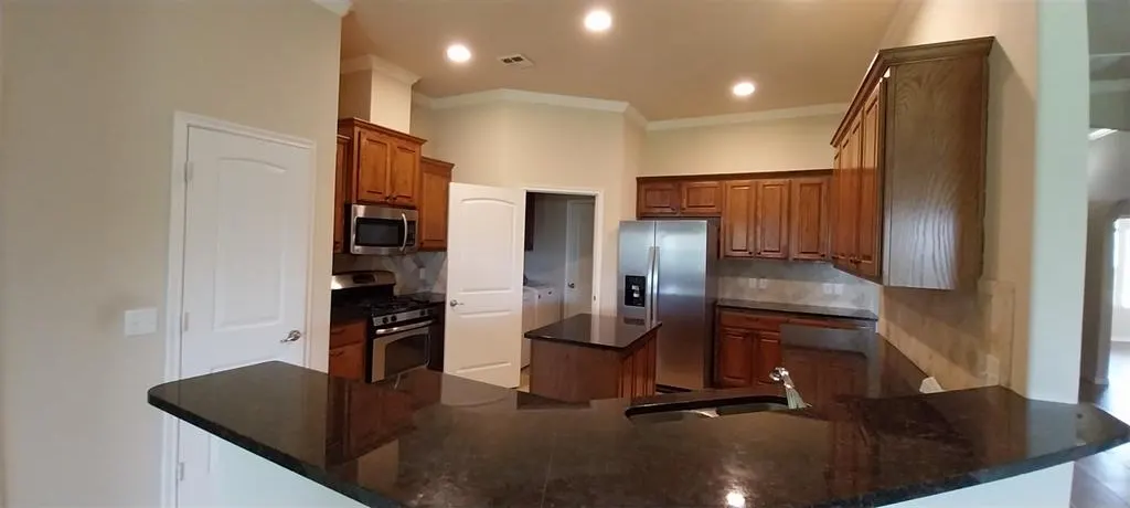 Photo 3 — 2304 NW 154th Street, Edmond, OK 73013