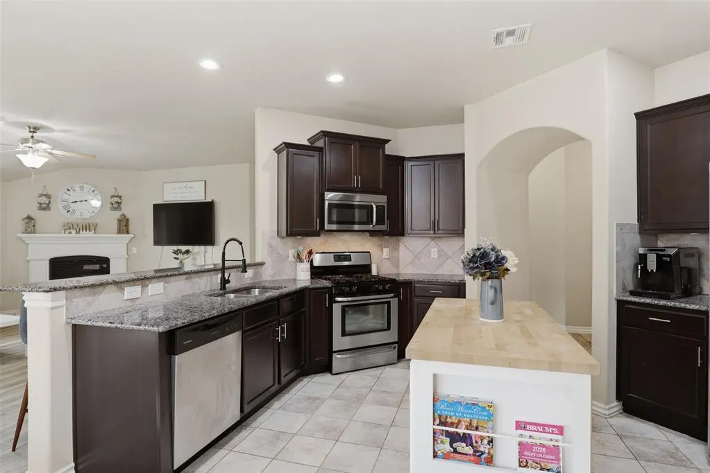 Photo 6 — 11320 NW 94th Street, Yukon, OK 73099