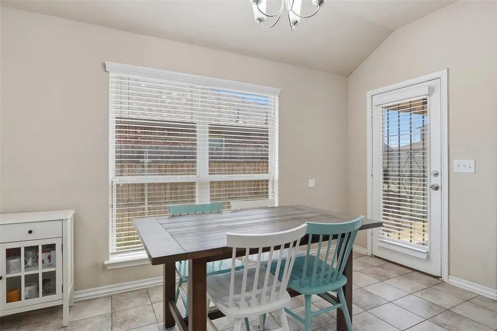 Photo 8 — 11320 NW 94th Street, Yukon, OK 73099