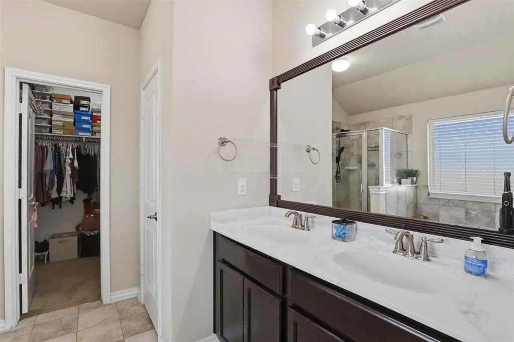 Photo 11 — 11320 NW 94th Street, Yukon, OK 73099