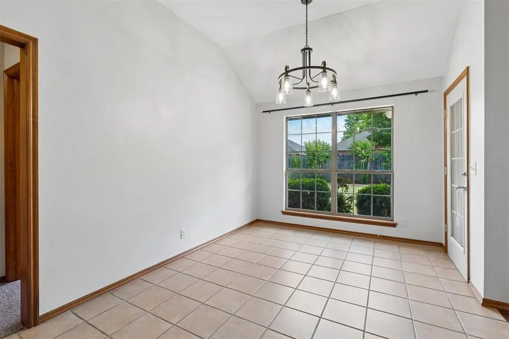 Photo 10 — 2725 NW 166th Street, Edmond, OK 73012