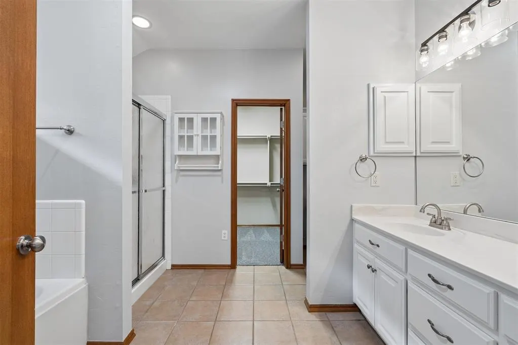 Photo 23 — 2725 NW 166th Street, Edmond, OK 73012