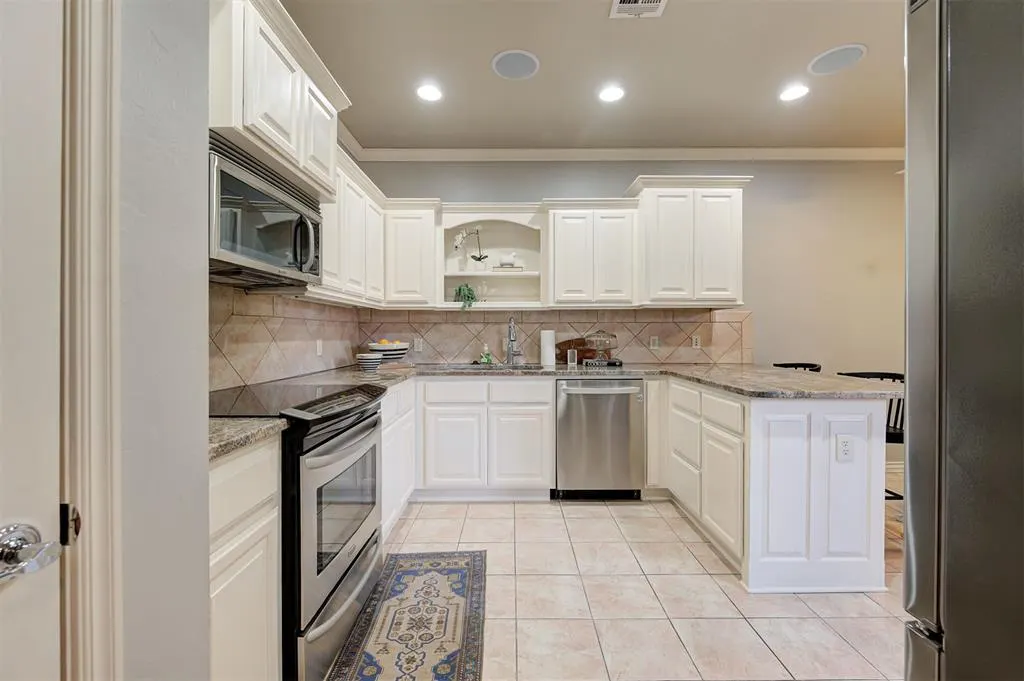 Photo 10 — 6206 Waterford Boulevard 45, Oklahoma City, OK 73118