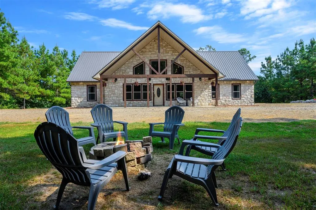 Photo 3 — 389 Overcup Acorn Trail, Broken Bow, OK 74728