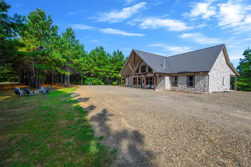 Photo 5 — 389 Overcup Acorn Trail, Broken Bow, OK 74728