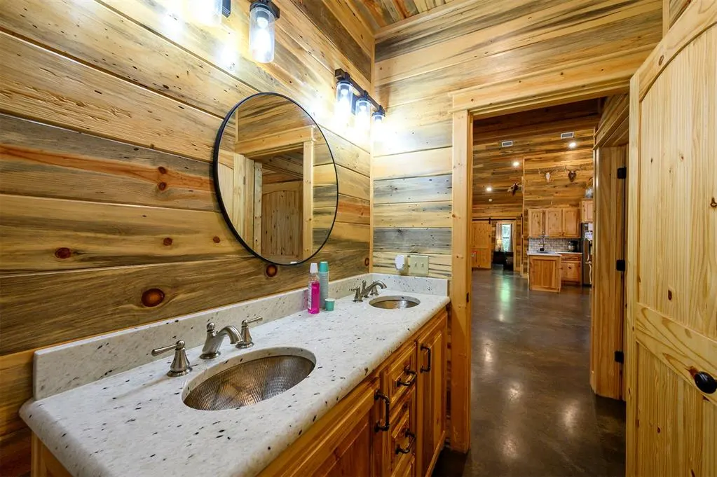 Photo 24 — 389 Overcup Acorn Trail, Broken Bow, OK 74728