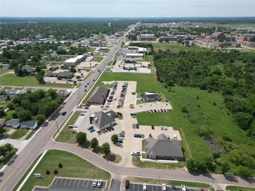 Photo 2 — 3300 N Kickapoo Street, Shawnee, OK 74804