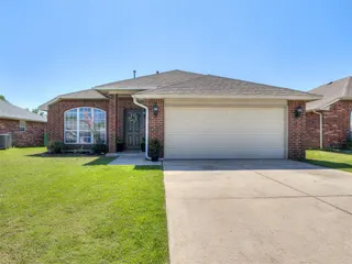 Sold home at 1816 Creekside Drive