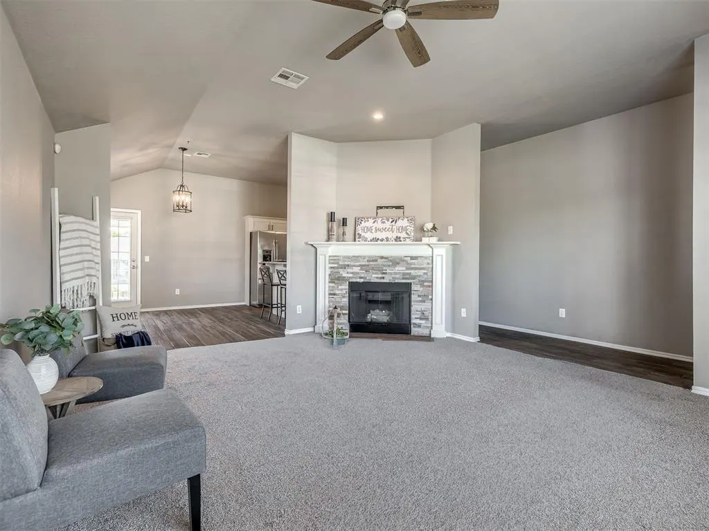 Photo 7 — 1816 Creekside Drive, Norman, OK 73071