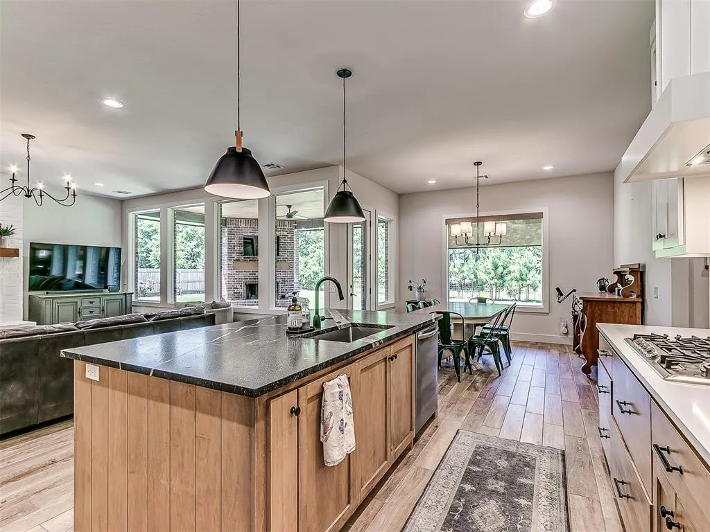 Photo 16 — 1791 Baylee Lane, Choctaw, OK 73020