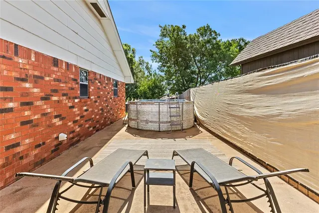 Photo 5 — 7 Easy Street, Clinton, OK 73601