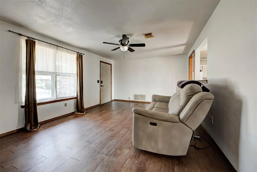Photo 10 — 1008 S Morgan Drive, Moore, OK 73160