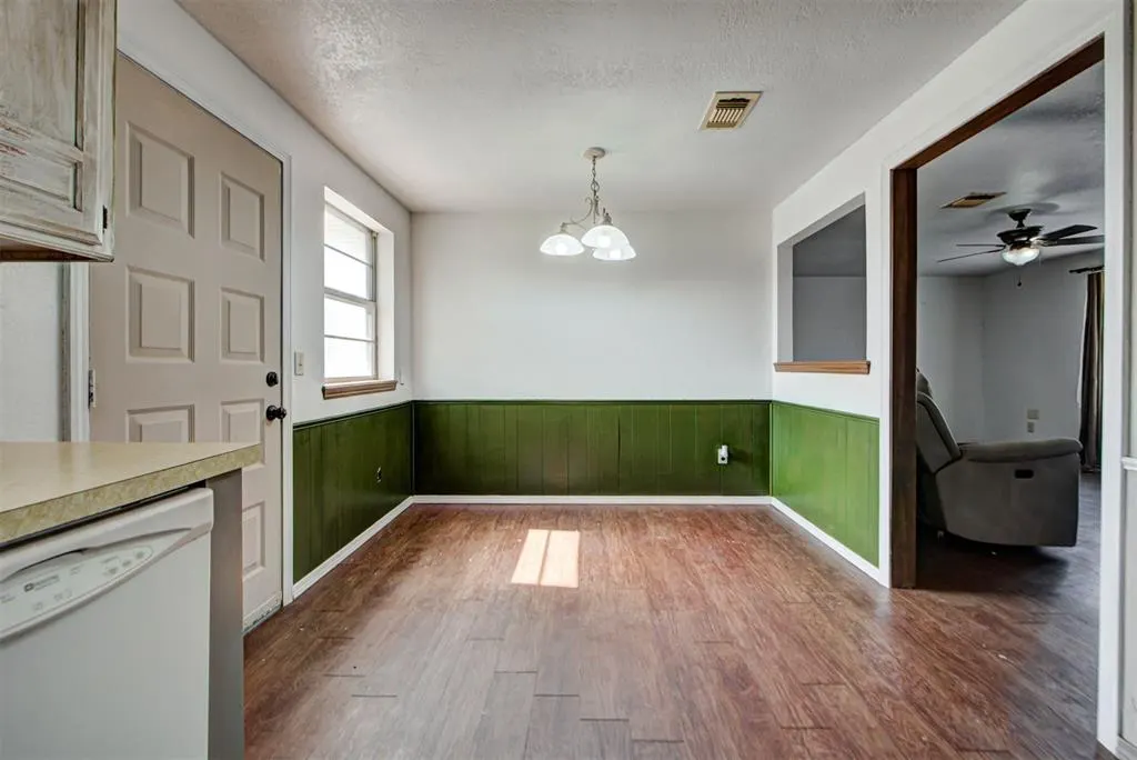 Photo 12 — 1008 S Morgan Drive, Moore, OK 73160