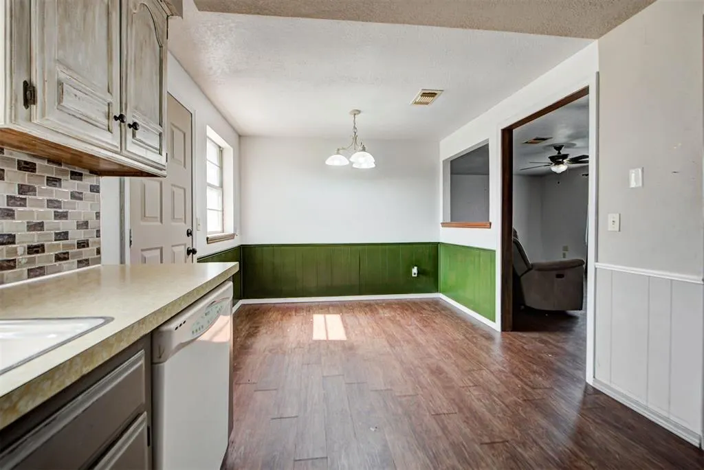 Photo 15 — 1008 S Morgan Drive, Moore, OK 73160