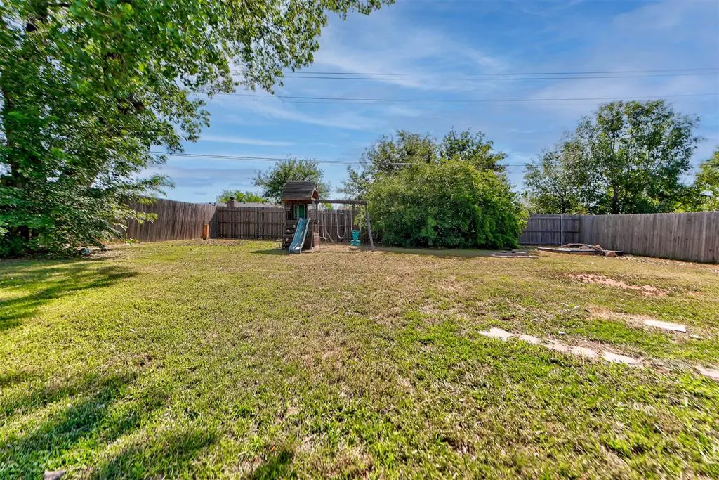 Photo 38 — 1008 S Morgan Drive, Moore, OK 73160