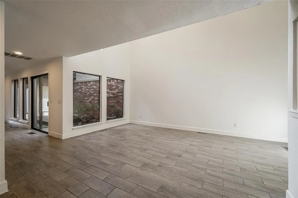 Photo 3 — 2030 Three Stars Road, Edmond, OK 73034