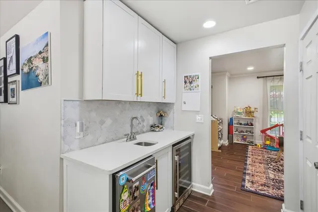 Photo 4 — 2901 Chapel Hill Road, Oklahoma City, OK 73120