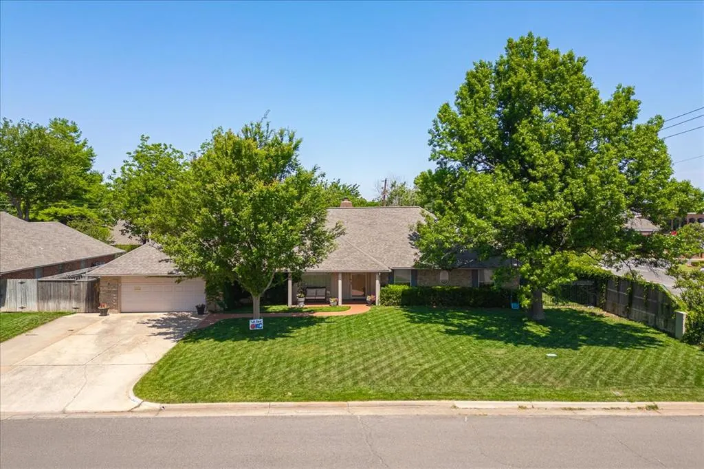 Photo 16 — 2901 Chapel Hill Road, Oklahoma City, OK 73120