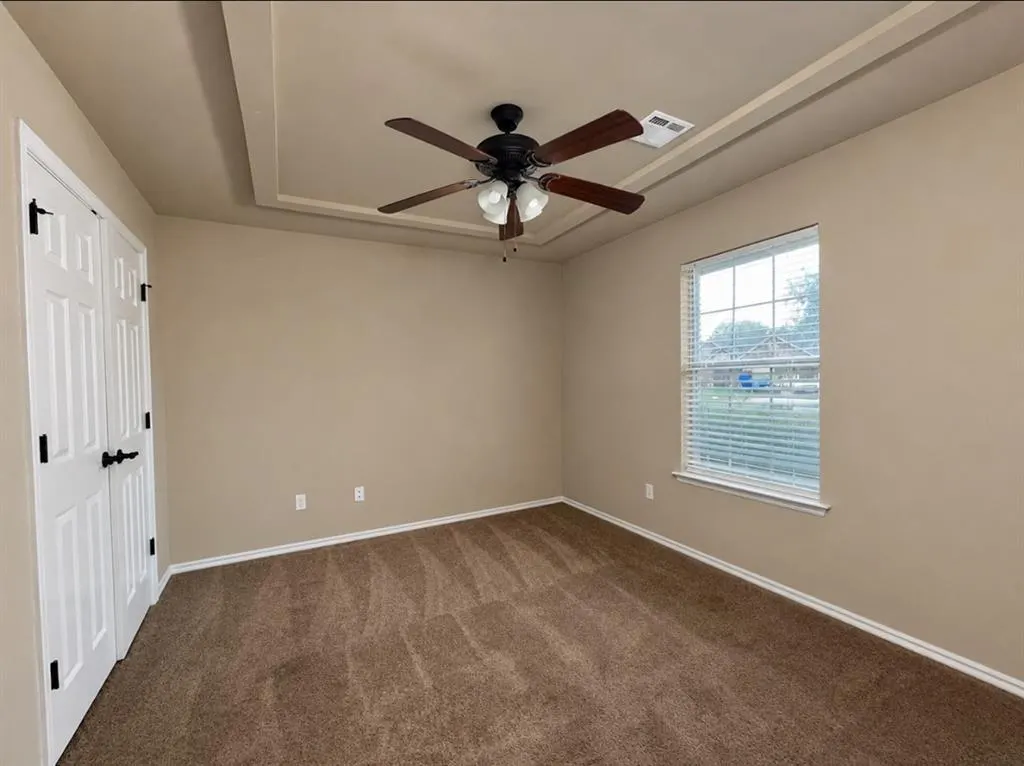 Photo 4 — 10605 NW 17th, Yukon, OK 73099