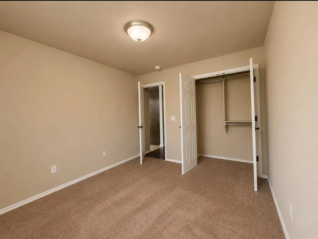 Photo 11 — 10605 NW 17th, Yukon, OK 73099