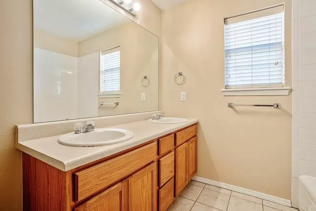 Photo 8 — 324 Belmont Drive, Edmond, OK 73034