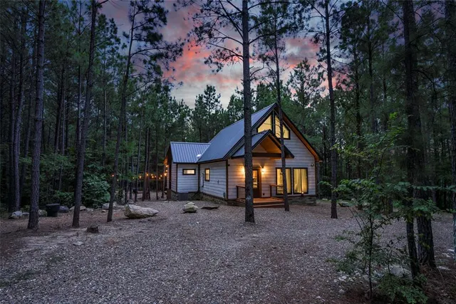 Photo 2 — 72 Bear Pine Trail, Broken Bow, OK 74728