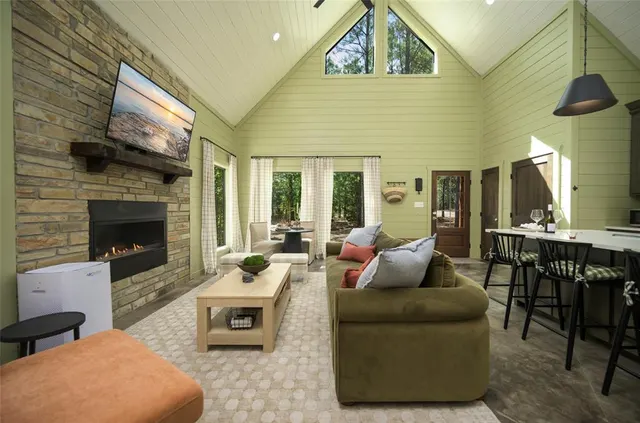 Photo 3 — 72 Bear Pine Trail, Broken Bow, OK 74728