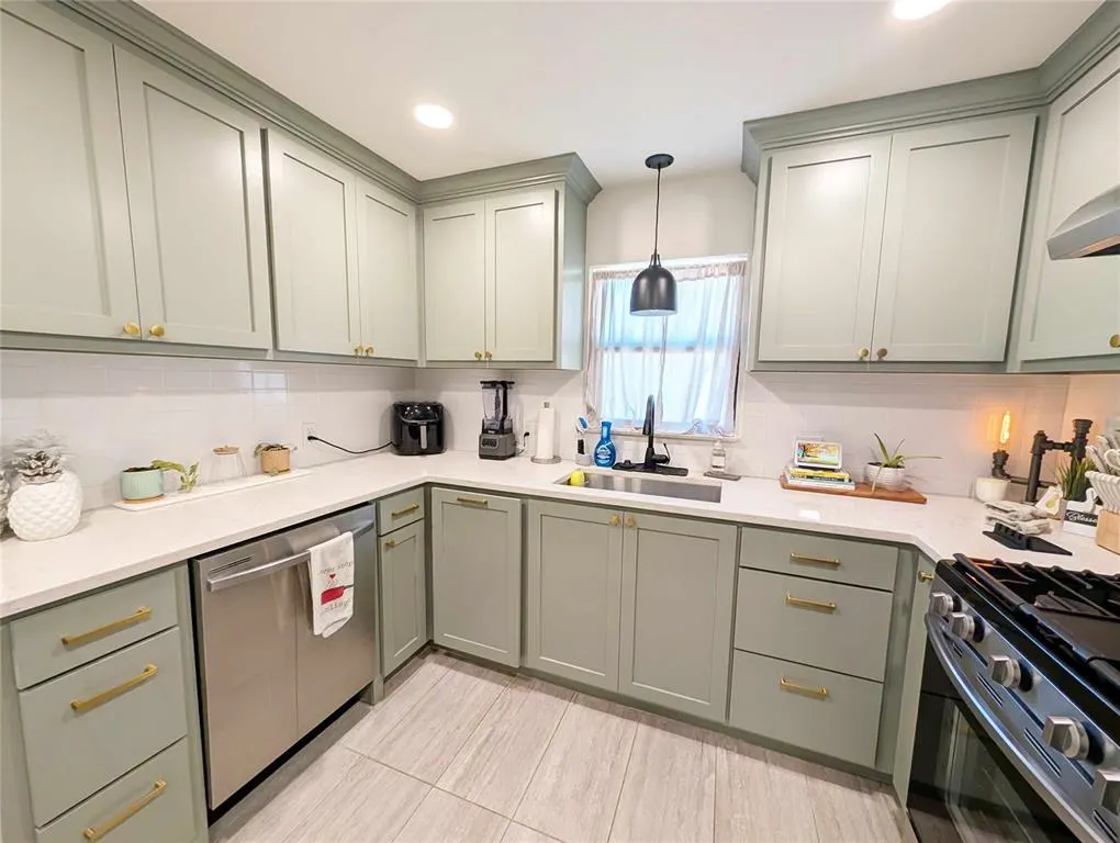 Photo 7 — 2520 NW 33rd Street, Oklahoma City, OK 73112