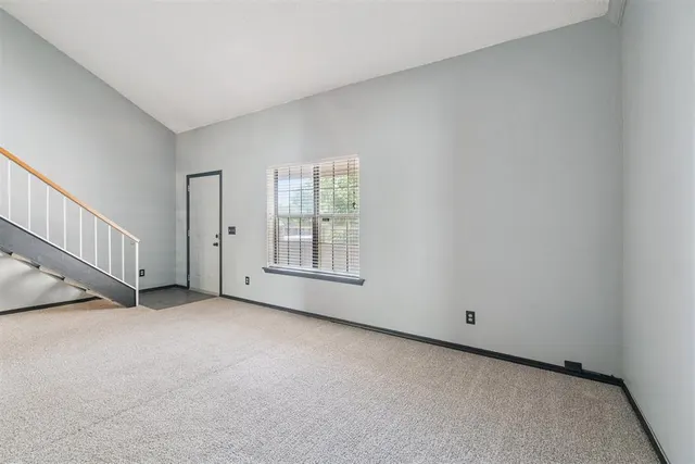 Photo 5 — 11120 Stratford Drive 220, Oklahoma City, OK 73120