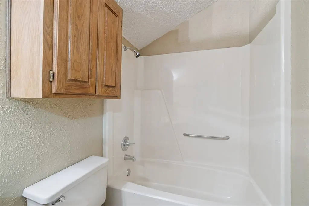 Photo 42 — 11120 Stratford Drive 220, Oklahoma City, OK 73120