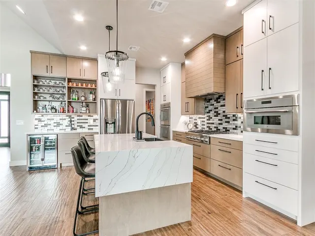 Photo 8 — 1200 Canteberry Drive, Yukon, OK 73099