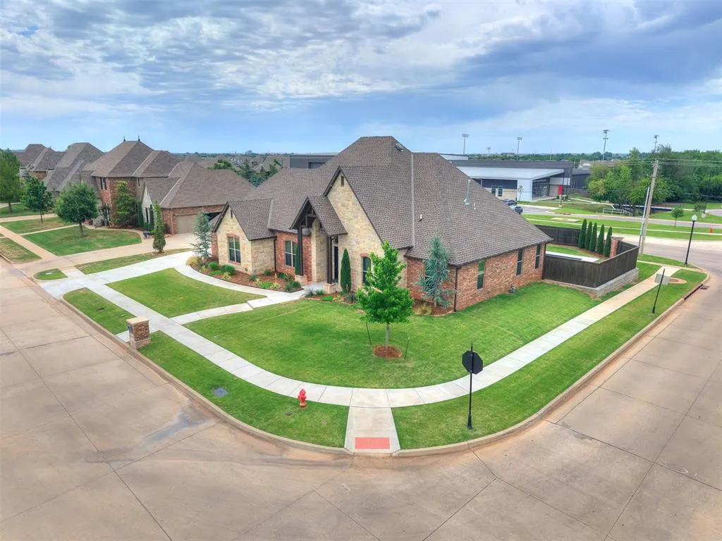 Photo 41 — 1200 Canteberry Drive, Yukon, OK 73099